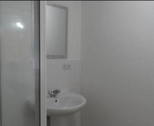 Kingdom Residence Manchester Extérieur photo